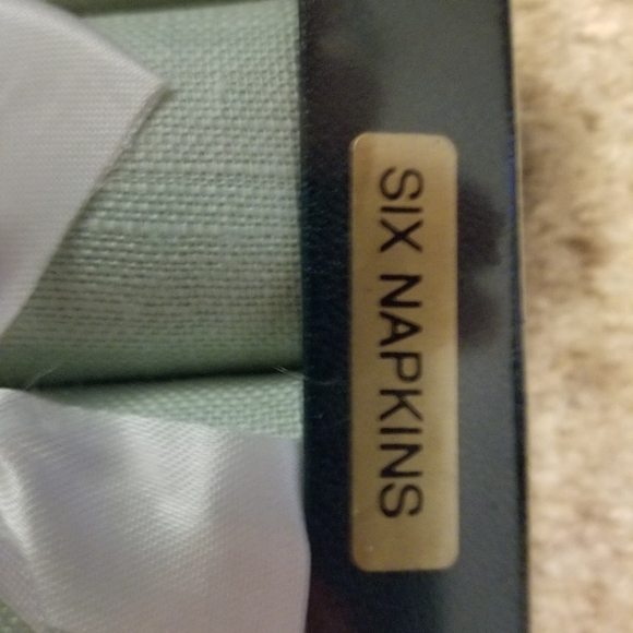 🗝 Vintage Irish linen Damask napkins - Picture 2 of 5